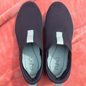 Ryka Slip-On Echo Knit Sneakers. NIB. 6.5.
